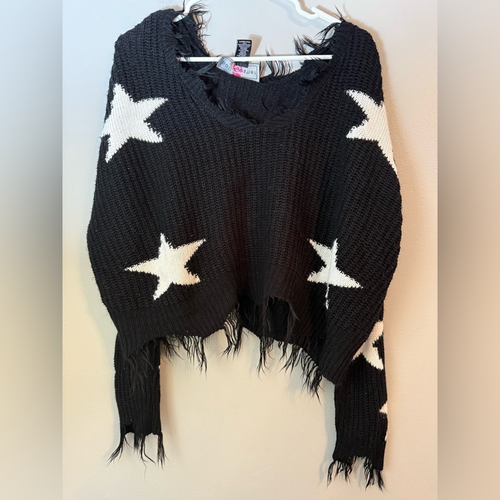 Polly & Esther Women's Frayed Distressed Cropped Black/White Stars Size Medium - Picture 4 of 10